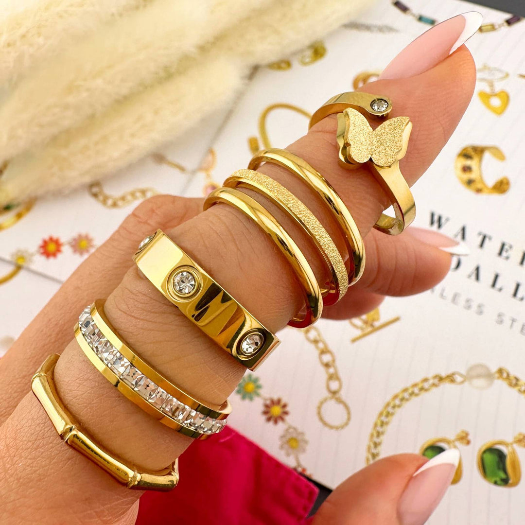Vergoldeter Ring mit Zirkonia "Golden"