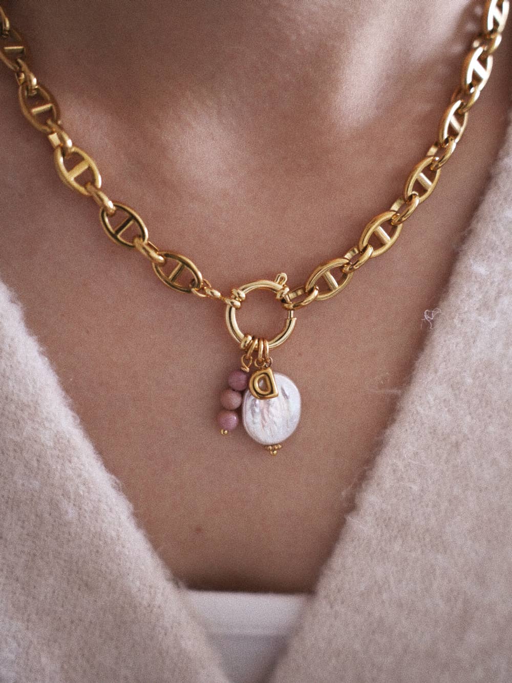 Charm aus Süßwasserperle