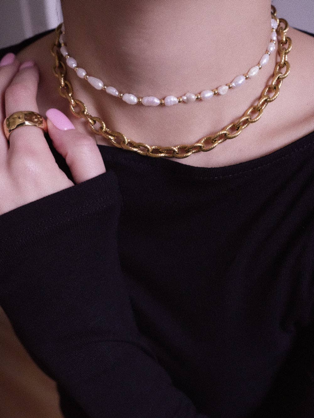 Choker "Rosie" aus Süßwasserperlen