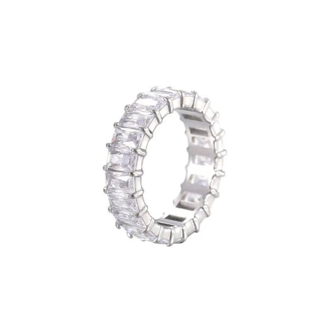 Ring "Estrella" aus Titan mit Zirkonia