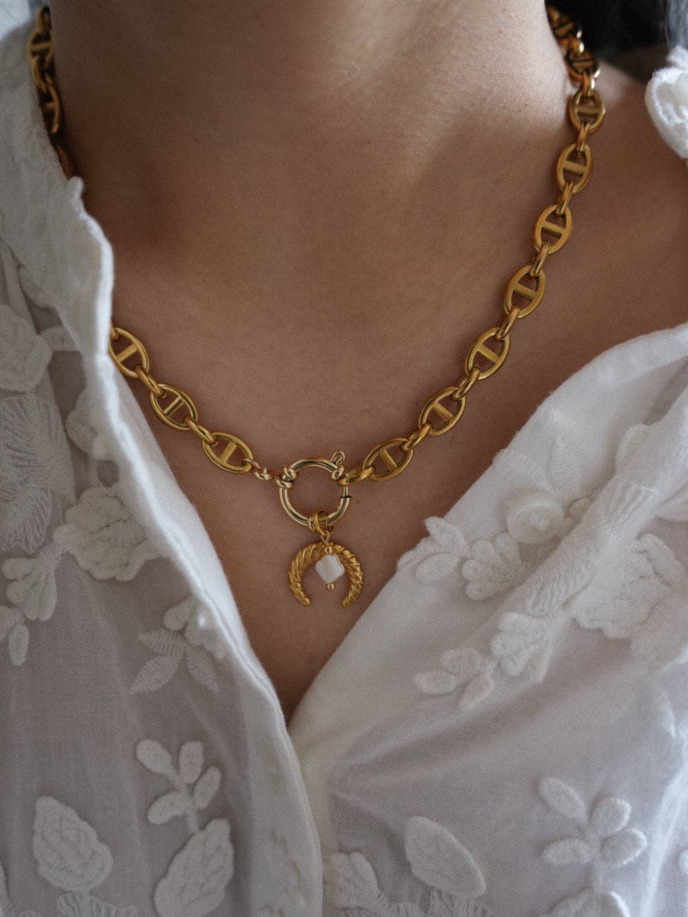 Charm Mond aus 18kt vergoldetem Edelstahl