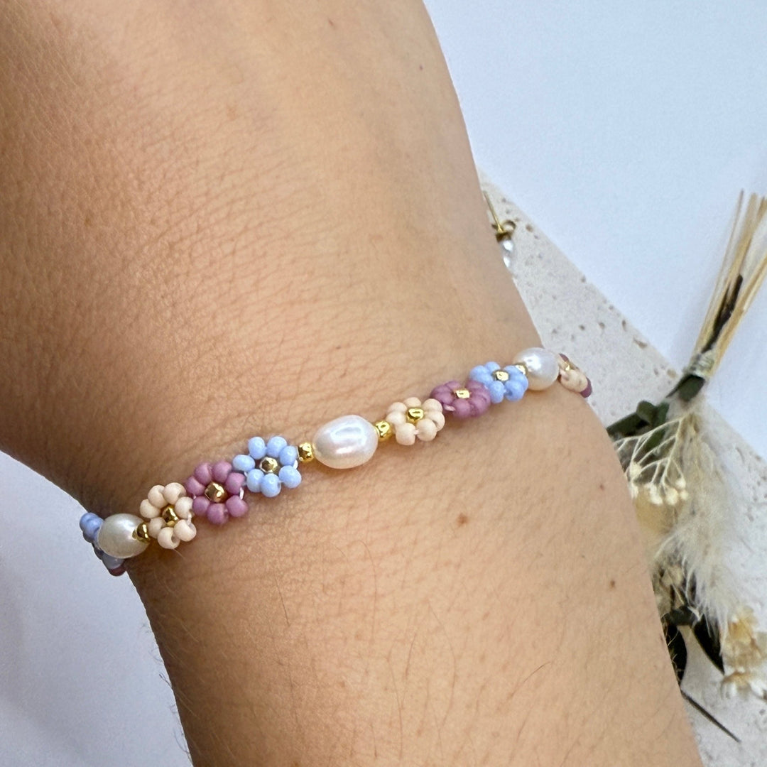 Armkettchen mit Blumenperlen und Edelstahl