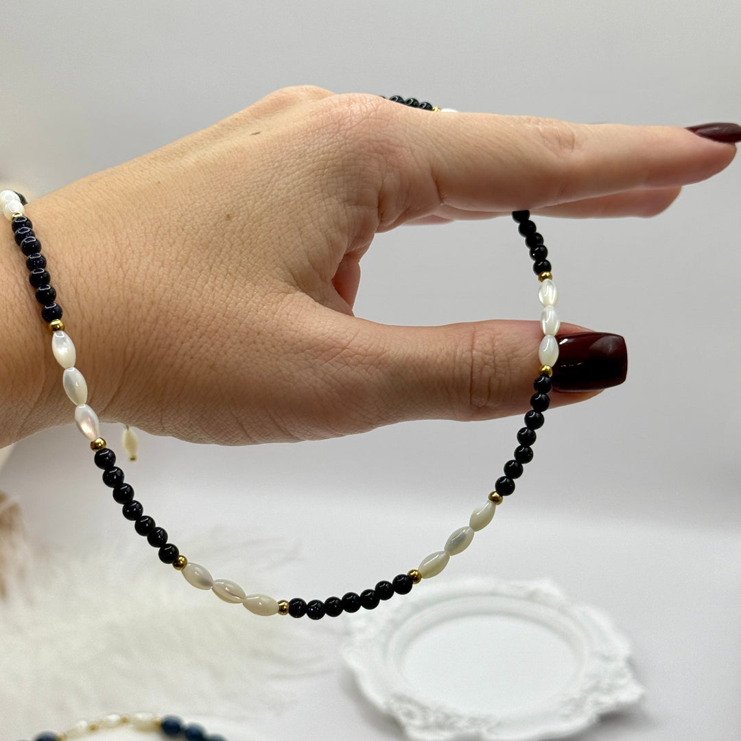 Zweiteiles Collier-Set aus Perlmutt und Süßwasserperlen